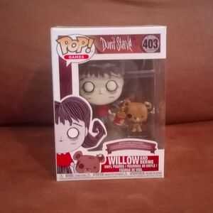 Don't Starve Willow and Bernie Funko pop